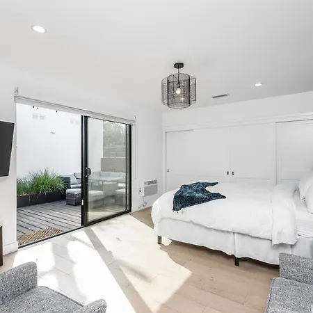 Modern Guest Room Los Angeles Extérieur photo